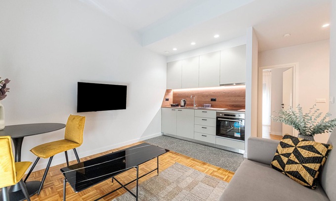 Ampelokipoi Apartment | Phaedrus Living Luxury Flat Panormou