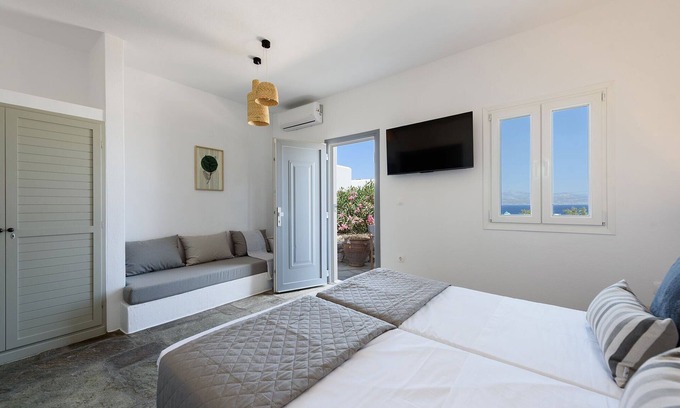 Piso Livadi Apartment | Phaedrus Living Paros Cycladic Residences 3