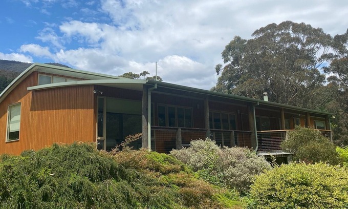 Warburton House | Philyn's Mountain Escape, Warburton