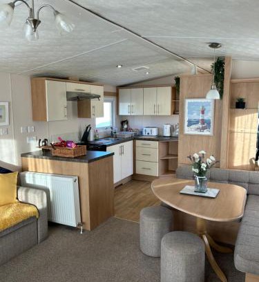 Porthcawl Resort | Phoenix caravan hire, Trecco bay