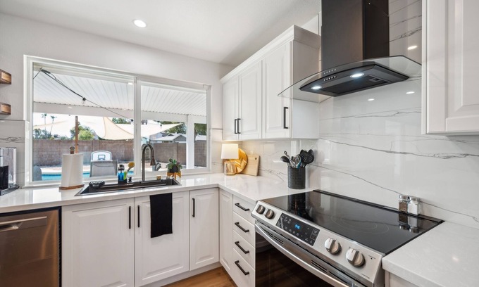 North Mountain House | Phoenix Retreat With Pool & Modern Comforts 4 Bedroom Home by RedAwning