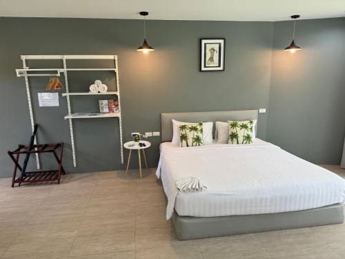 Rawai Hotel | Phuket Muay Thai Hotel Rawai Beach