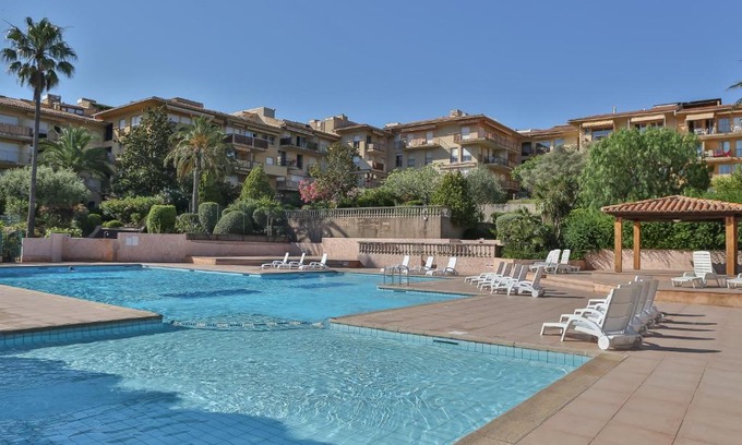 Saint-Tropez Hotel | Pierre et Vacances Résidence Amandine