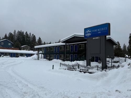 Mount Shasta Hotel | Pine Needles Inn
