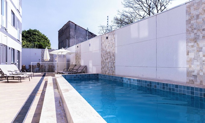 Sao Paulo Apartment | Piscina academia metro Brazilian Corner