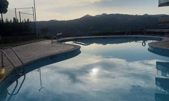 Arenys de Munt Apartment | Piso Entero CON Piscina