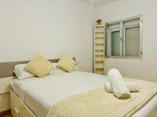 Barajas Apartment | Pisos Baraja Gl