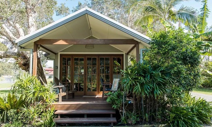 Mullaway Cabin | Plantation