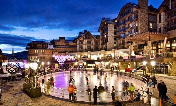 Vail Apartment | Platinum Vail Solaris 3 Bedroom Vacation Rental Set at the Base of the Mountain Just Steps From the Gondola