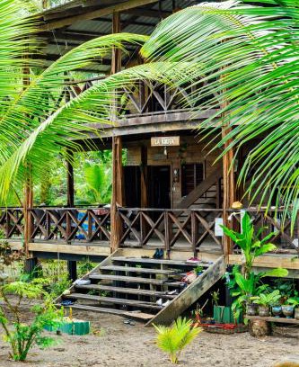 Bahia Solano Cabin | playa mecana kirita