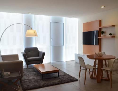 Ampliacion Granada Apartment | Plaza Carso Corazón