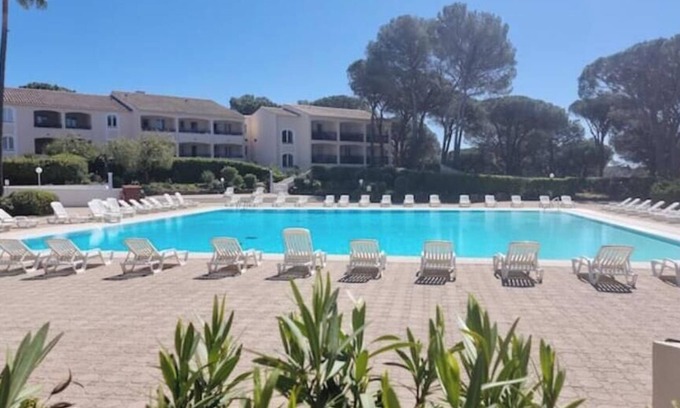 Valescure Apartment | PLEASANT LITTLE STUDIO IN SAINT-RAPHAËL