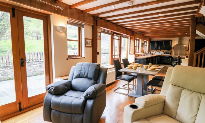 Bleddfa Cottage | Ploony Barn