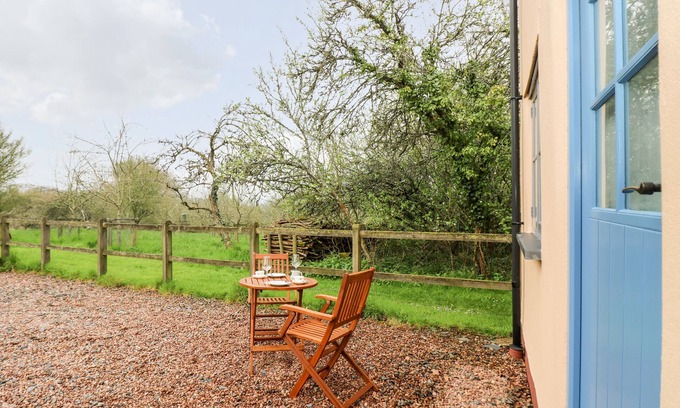 Yeoford Cottage | Plum Cottage