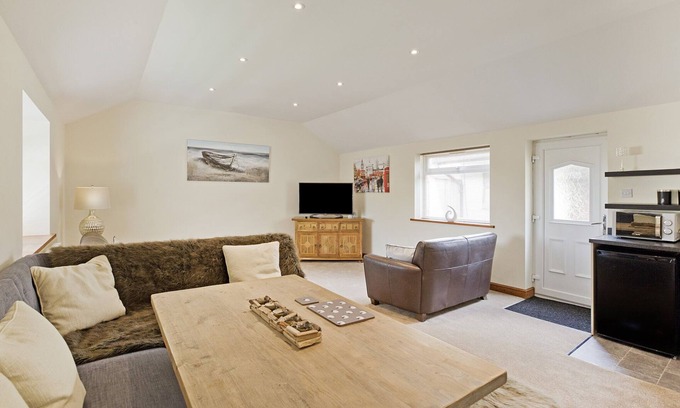 Knaresborough Cottage | Plum Cottage