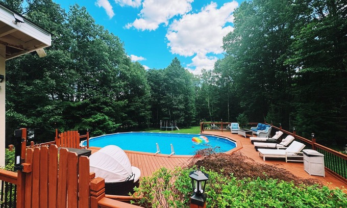 Stroudsburg Villa | Pocono Escape with huge Pool HOT TUB,GAMEROOM,FIREPIT,near Camelback & Kalahari