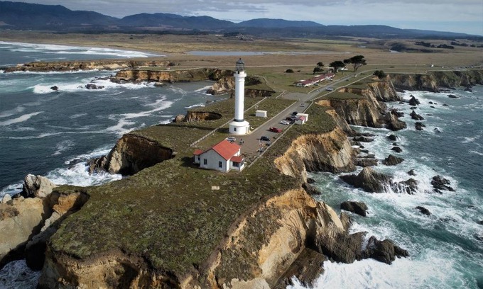 Point Arena Cabin | Point Arena Lighthouse
