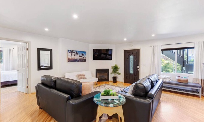 Point Loma Heights Villa | Point Loma 3 bedroom/2bath