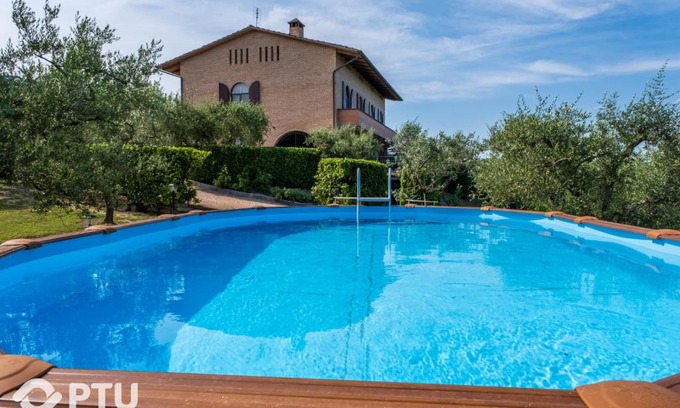 Montelaguardia Villa | PoloTuristicoUmbria Villa del Maestrale