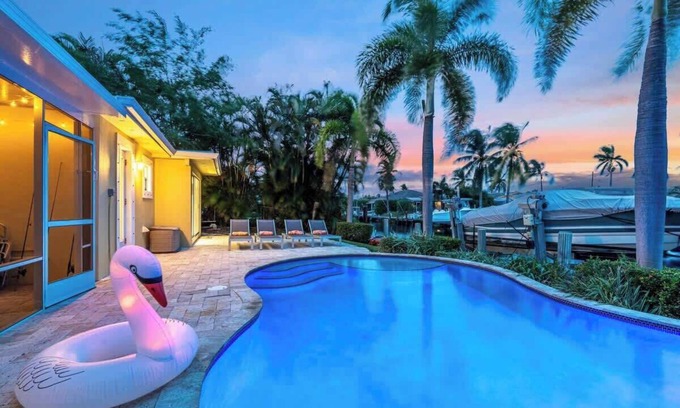Garden Isles Villa | Pompano Beach Hacienda - 3 Bedroom Waterfront Villa with Private Pool