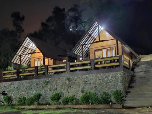 Kecamatan Sembalun Cabin | Pondok Roomi Villa