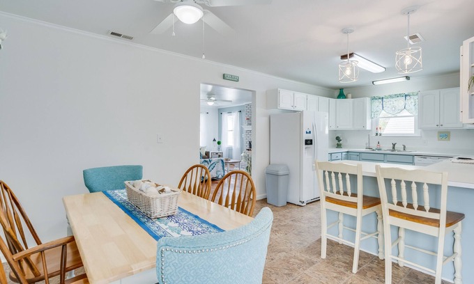 Chincoteague House | Pony Paradise - Gaze at Ponies, Walk to the Carnival, and bring your family dog!