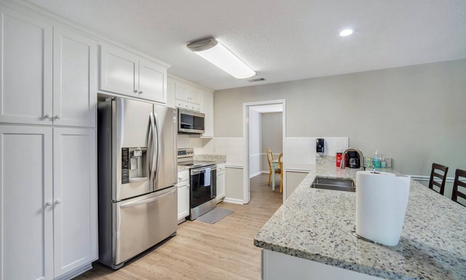 Statesboro House | Pool House - Close to Georgia Southern