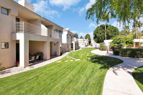 McCormick Ranch House | Pool-side, 1st Flr, Lake Subd-trail, Walk 2 Dining