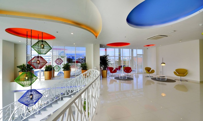 Surabaya Hotel | POP! Hotel Stasiun Kota - Surabaya