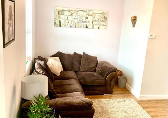 Llandudno Junction Apartment | Poppy’s Place