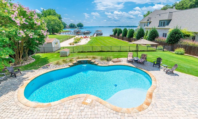 Mount Mourne House | Popular Pet Friendly Lake Home! Pool, Hot Tub & Sandy Beach! Book Summer '26 NOW