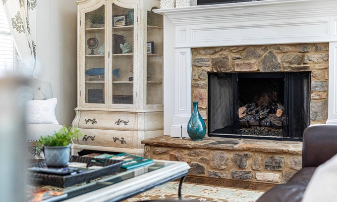 Reynolds Landing House | Porchview 4 bedroom 3 1/2 bath