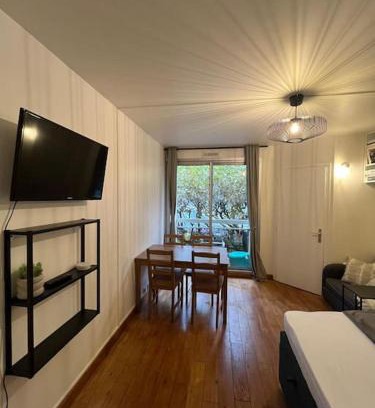 Vanves Apartment | Porte de Paris Studio standing