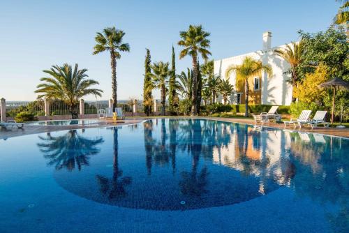 Penina House | Portimao Elegant House With Pool by Homing