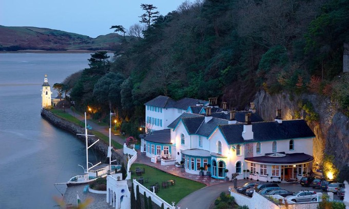 Portmeirion Hotel | Portmeirion Village & Castell Deudraeth