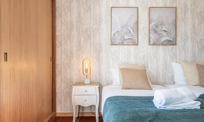 Porto Moniz Apartment | Porto Moniz City Centre by Homie