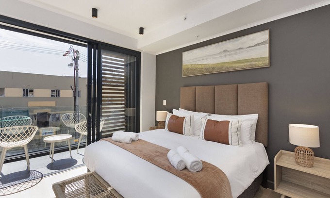 Green Point Apartment | Portswood 103