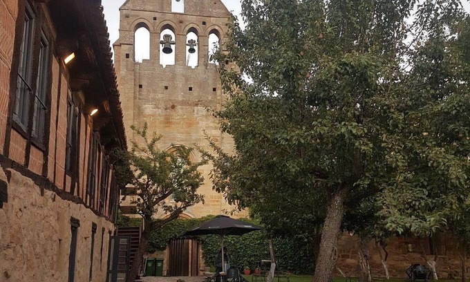 Aguilar de Campoo Hotel | Posada Santa Maria La Real