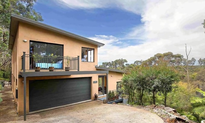 Blackheath House | Postcards From The Edge