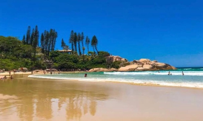 Lagoa da Conceicao Hotel | Pousada Bizkaia