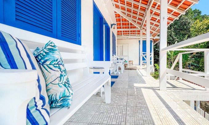 Vila do Abraao Hotel | Pousada Costa Verde