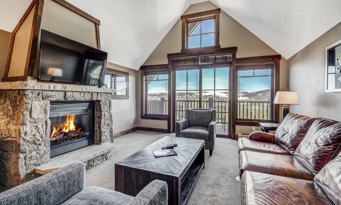 Breckenridge Condo | Premier 2br At The Base Of Peak 7 2 Bedroom Condo by RedAwning