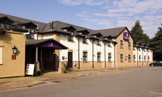 Wenvoe Hotel | Premier Inn Cardiff West
