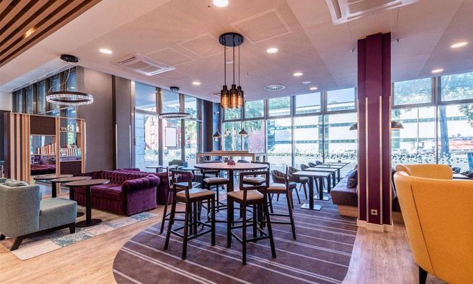 Altstadt-Sued Hotel | Premier Inn Köln City Süd
