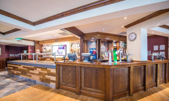 Christchurch Hotel | Premier Inn London Bexleyheath