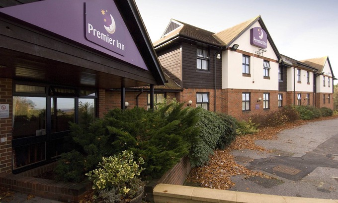 Maidstone Hotel | Premier Inn Maidstone - Allington