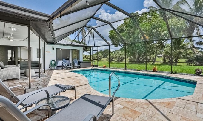 Bonita Springs House | Premier Pool Retreat