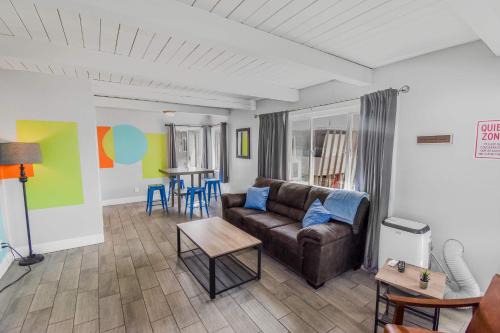 Northeast Reno House | Premier Stay Near Casinos with King Beds & Entertainment