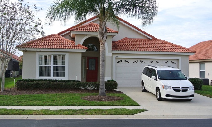 Solana Villa | Premium 5 BR Villa With Private Pool & Jacuzzi in the Solana Resort near Disney