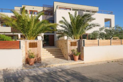 Murter Apartment | Premium Penthouse with SeaView and Swimmingpool - top location